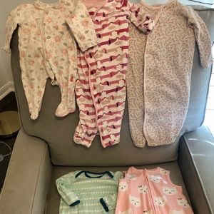 Lot of 5 Magnetic Newborn Gowns & Footie